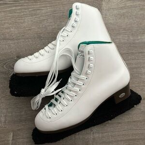 Women’s Reidell Opal ice skates size 10